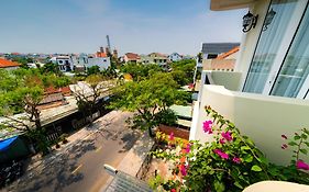 Hoi An Merrily De Art Hotel